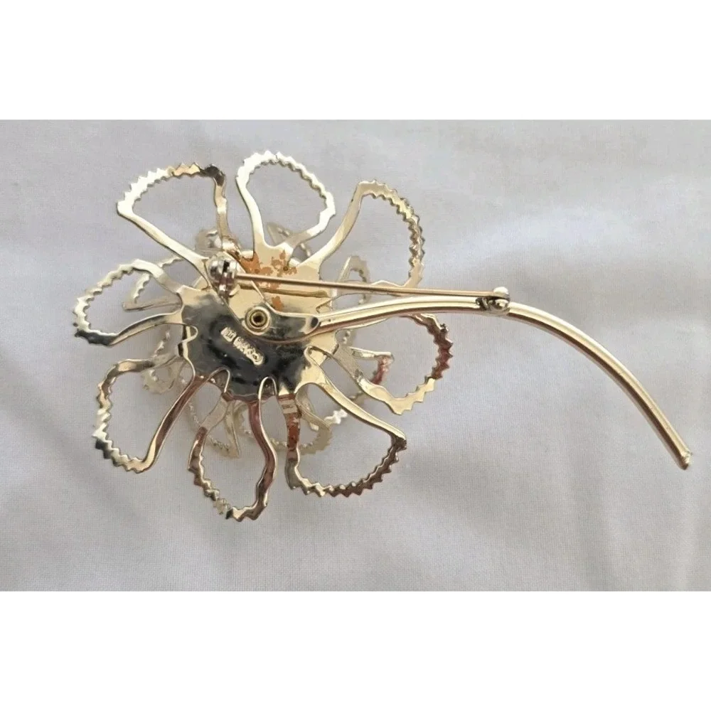 Vintage Sarah Coventry Gold Tone Aurora borealis Rhinestone Flower Brooch Pin